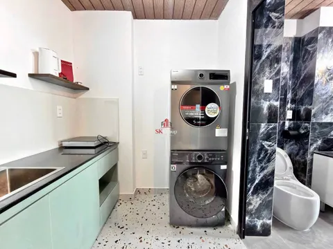 Premium 1-Bedroom Apartment with Sea View on Pham Van Dong Street – Fully Furnished – 12M VND/Month