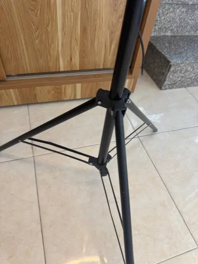 Ring Light with Phone Holder, Remote Control – 12 Lighting Modes – Perfect Condition