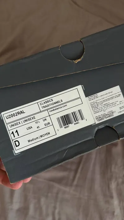 New Balance 2002R Sneakers – Unused – 2.8M VND or 8500 RUB