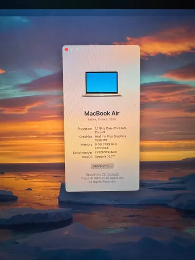 MacBook Air Retina 13" 2020 (Intel i3, 8GB RAM, SSD 256GB) – 7 млн VND