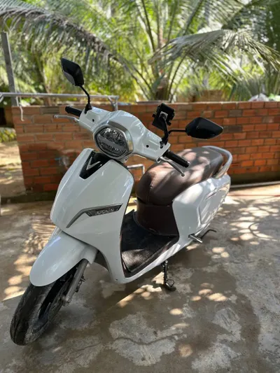 VinFast Klara S (2022) Electric Bike for Sale - 25 Million VND