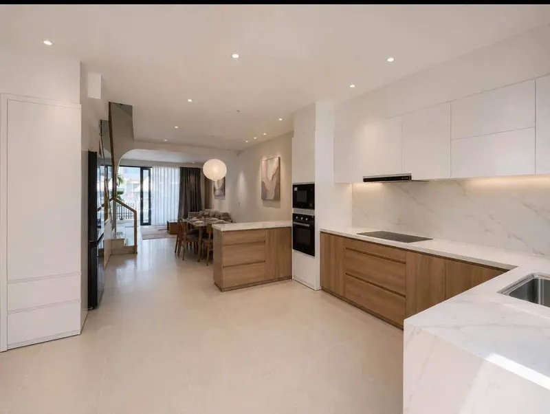 Совершенно новый дом в аренду в Ми Джиа – 8 The Cappella – Западный Нячанг – 270м² – 3 спальни, 4 ванные – 40 миллионов VND в месяц — 2/9