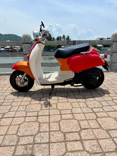 2021年CREA踏板车50cc - 优良状况，即可使用