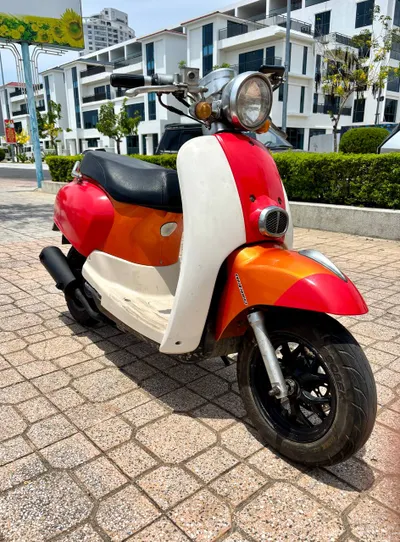 2021年CREA踏板车50cc - 优良状况，即可使用