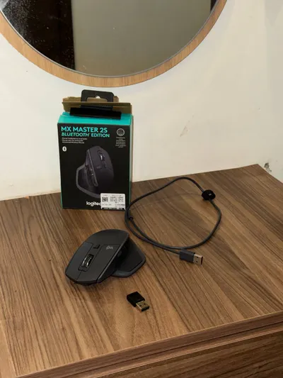 Tai nghe Dareu EH925L & Chuột Logitech MX Master 2S với bộ chuyển đổi - 1,95 triệu VND
