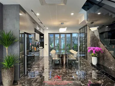 Nhà cho thuê 3 phòng ngủ, 4 phòng tắm, đầy đủ nội thất ở Tháp Mưa
