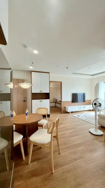 Căn hộ 2 phòng ngủ, 2 phòng tắm cho thuê tại CT3 Vinh Diem Trung – 75m², đầy đủ nội thất, bể bơi và phòng tập – 18 triệu VND/tháng