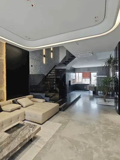 Nhà cho thuê khu vực Mỹ Gía, Nha Trang phía tây – 3 phòng ngủ – 270 m² – nội thất hiện đại – 35 triệu VND/tháng
