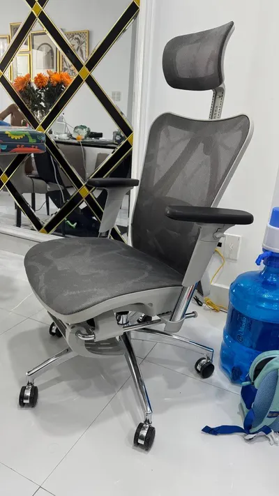Ghế máy tính ergonomic Sihoo M57 với chân để – Đã qua sử dụng, tình trạng tuyệt vời – 1.6 triệu VND