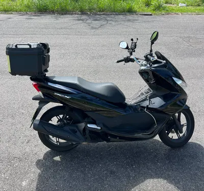 Honda PCX-125 Scooter – 2017, Fully Serviced, No Accidents, Blue Card – 30M VND