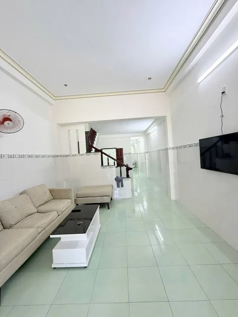 3-Bedroom House for Rent in Northern Nha Trang – 180 m² – 800m from Beach – 15 Million VND/Month