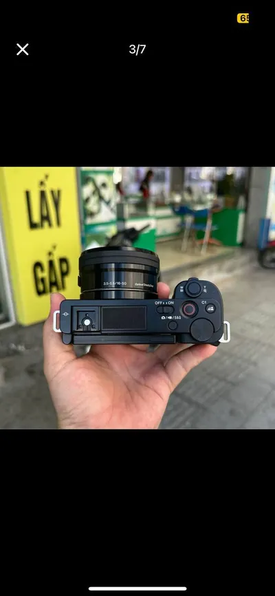Фотоаппарат Sony ZV-E10 с объективом 16–50 мм – полный комплект, отличное состояние