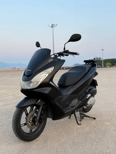 혼다 PCX (2세대) 스쿠터 - 2,650만 VND
