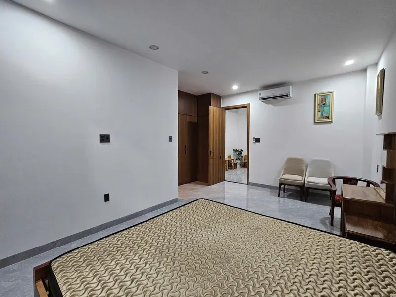 Nhà cho thuê 4 phòng ngủ tại My Gia, phía Tây Nha Trang - 270 m², đầy đủ nội thất — 7/10
