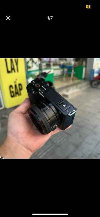 Фотоаппарат Sony ZV-E10 с объективом 16–50 мм – полный комплект, отличное состояние