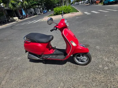 Scooter Vespa LX125 bán - xe gắn máy thành phố, đã sử dụng