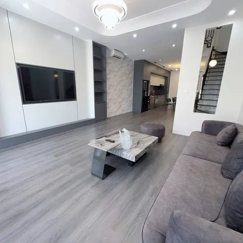 마이지아 지역 주택 임차 – 270 m² – 월 3500만 VND – 3개 침실, 4개 욕실, 완전히 가구 완비