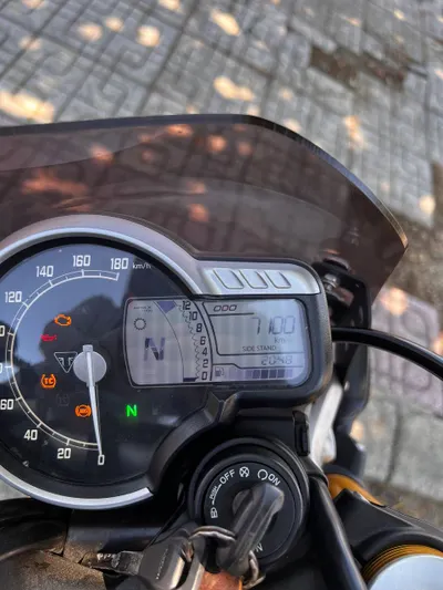 Мотоцикл Triumph Speed 400 на продажу