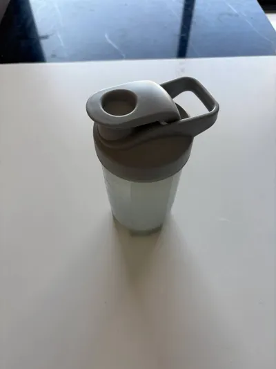 Moving Sale – Blender, Headphones, Massagers, Laptop Stand, and More