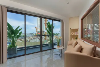 Căn hộ 1 phòng ngủ cho thuê ở trung tâm Nha Trang - Nhìn ra biển và sông