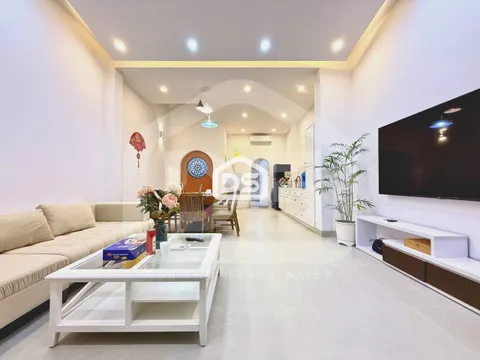 80 m² Apartment for Rent in Central Nha Trang Near Beach