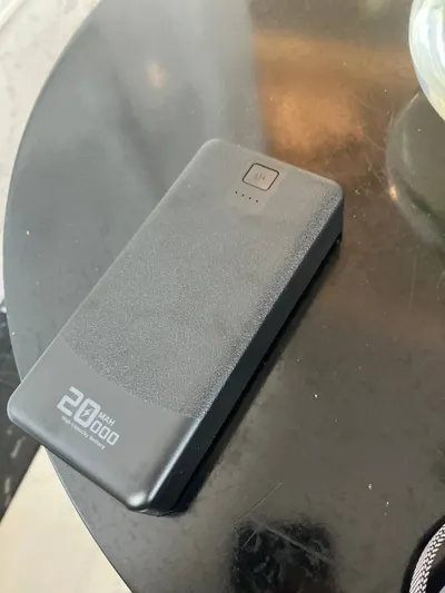 20000mAh 파워뱅크 + 헤드폰 세트 – 350K VND