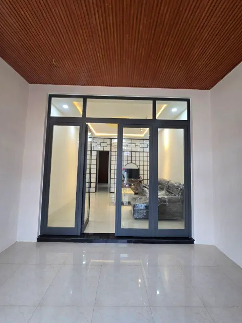 스세니아베이 해변 인근 북쪽 냐짱 2침실 주택 임차 – 80m² – 월 1,600만 VND