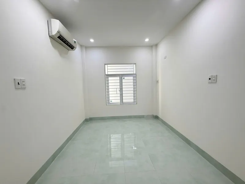 3-Storey House for Rent Near Hòn Chồng Beach, 400m from Shore — 6/8