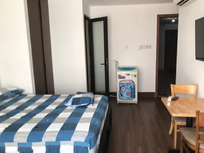 Studio Apartment ở Trung Tâm Thành Phố với Tầm Nhìn Ra Biển - 28 m², Đầy Đủ Nội Thất, Sân Thượng Chung