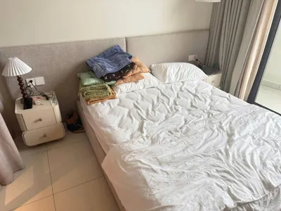 1卧室公寓，可立即入住，靠近Đó剧院 — 阳台海景 — 1400万越盾/月 — 全家具