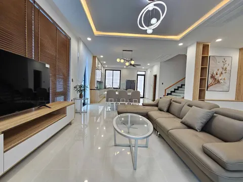 4-Bedroom Villa for Rent in Mi Gia, Nha Trang – 38 Million VND/Month – Furnished, Spacious Yard