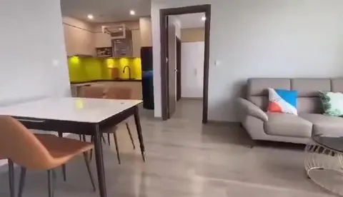 Căn hộ rộng rãi 2 phòng ngủ cho thuê tại Tòa nhà HUD — Nha Trang — 18 triệu đồng/tháng — Có sẵn từ 14 tháng 7