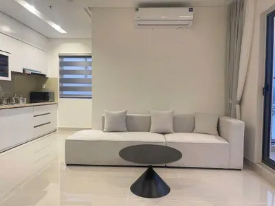 Угловая квартира в аренду в Виньдиэм Чунг, Нячанг – 85м², 2 спальни, 2 ванные, 3 балкона, полностью меблирована – 20млн VND/месяц