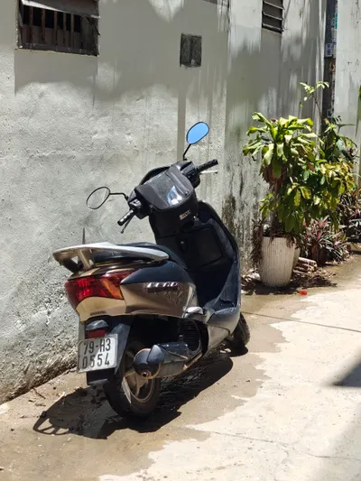 Honda Lead with Blucard Available