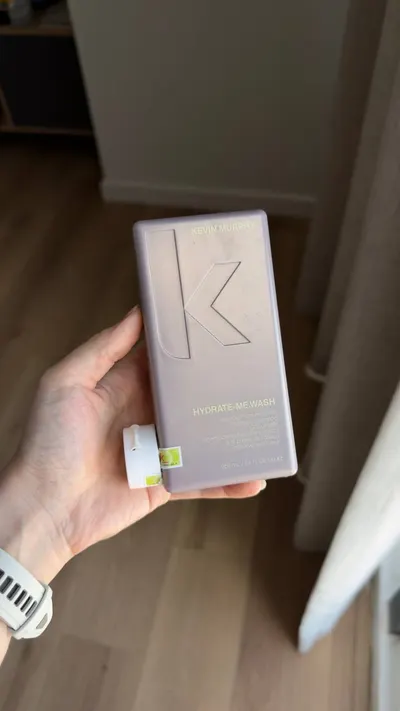 Пляжное покрывало, шампунь и сковорода – лот из 3 предметов