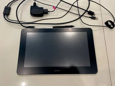 Графический планшет Wacom One (DTZ133) в продаже