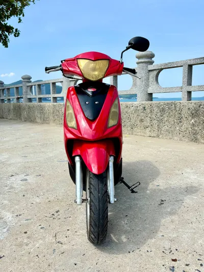 出售 Kymco Candy 50cc 2011 年款踏板车 – 状态极佳 – 台湾制造 – 920 万越南盾
