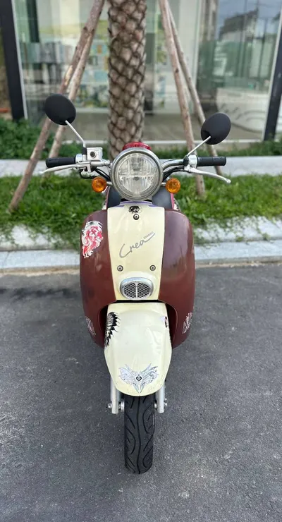 Crea 50cc 및 Scoopy 50cc 스쿠터 2022년 – 거의 새것 – 운전면허 불필요