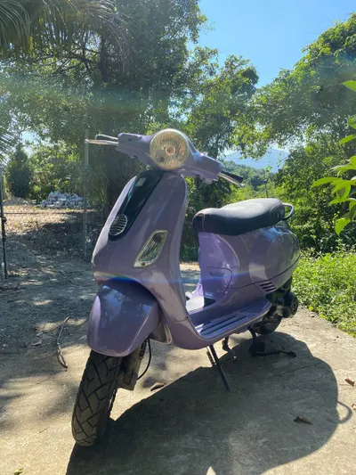 Vespa LX125 2010 Scooter for Sale