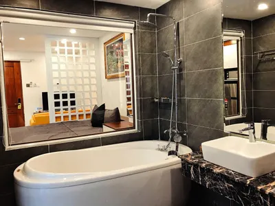 Căn hộ hiện đại cho thuê tại khu vực Phước Long - 47 m², bồn tắm và ánh sáng tự nhiên