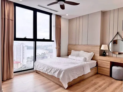 Scenia Bay 임대 2침실 아파트 – 냐짱 북부 – 80m², 해양 전망, 18층 – 월 2600만 VND