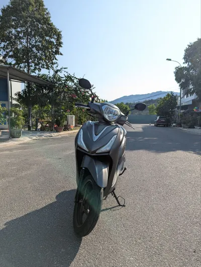 Аренда скутера Kymco Candy 50cc – 2024 года, автомат, шлемы и держатель телефона в комплекте
