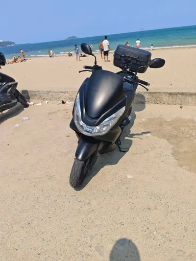 本田 PCX 2 代 125cc 2016 型踏板车 - 2500 万越南盾
