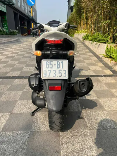 2017 Yamaha NVX 155 ABS SmartKey Scooter for Sale – 33,000 km – Recently Serviced – 22.8 Million VND