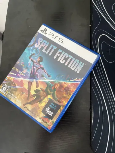 电子产品和运动设备包 – 三脚架、手机镜头、骑行鞋、淋浴喷头、PS5游戏