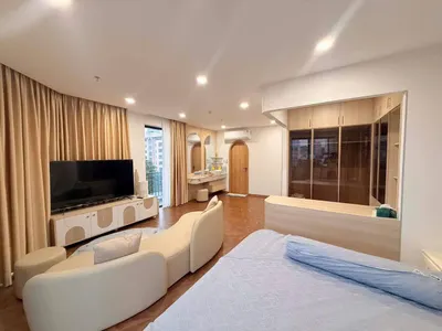 Penthouse Hai Tầng cho Thuê ở Trung Tâm Nha Trang – 2 Phòng Ngủ – 150 m² – Đầy Đủ Nội Thất – 35 Triệu VND/Tháng