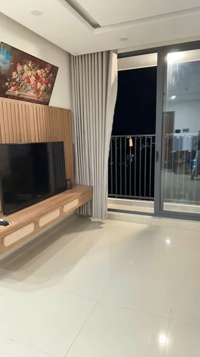 VCN 푸옥롱 70㎡ 아파트 임차 – 2침실, 완전 가구 완비