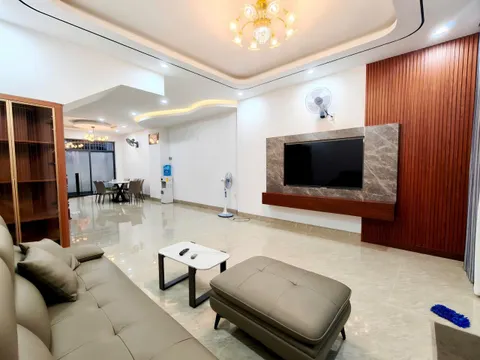 House for Rent in Mi Gia District - 270 m² with 3 Bedrooms, 4 Bathrooms