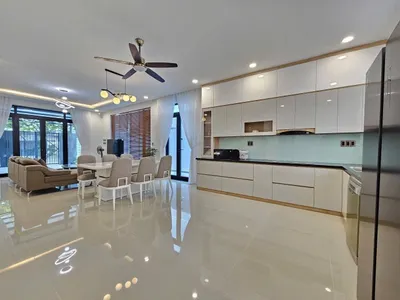 Nha Trang美吉亚地区别墅出租 – 3800万越南盾/月 – 家具齐全,宽敞院子