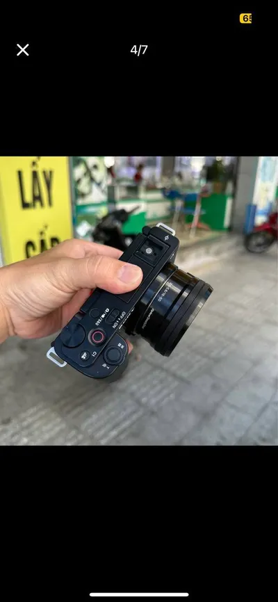 Фотоаппарат Sony ZV-E10 с объективом 16–50 мм – полный комплект, отличное состояние